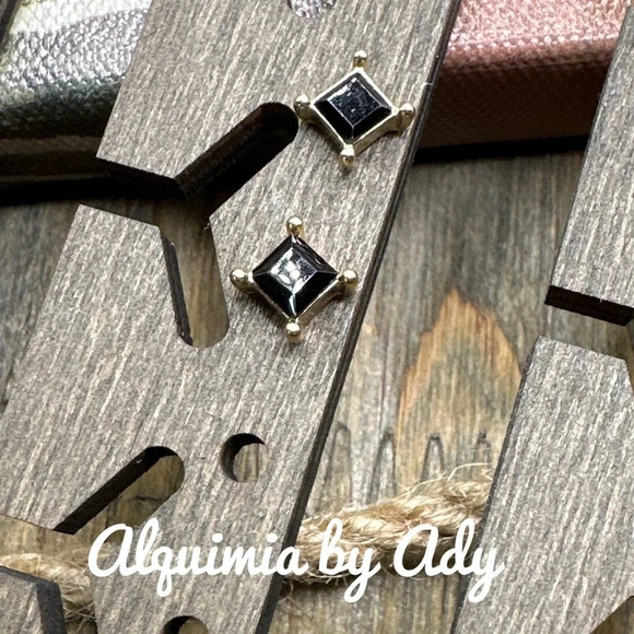 Gold black diamond style square statement stud earrings zirconia minimalistic - Picture 1 of 5